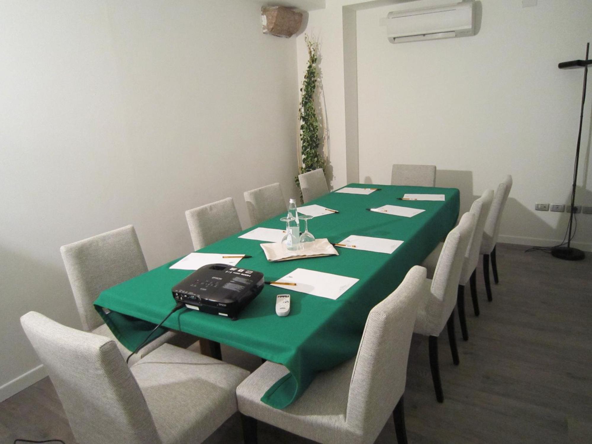 טרנטו Albergo Accademia מראה חיצוני תמונה