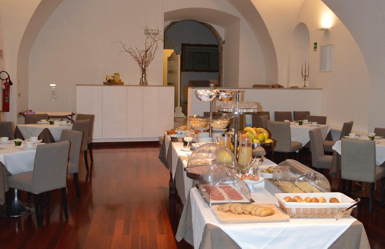 טרנטו Albergo Accademia מראה חיצוני תמונה