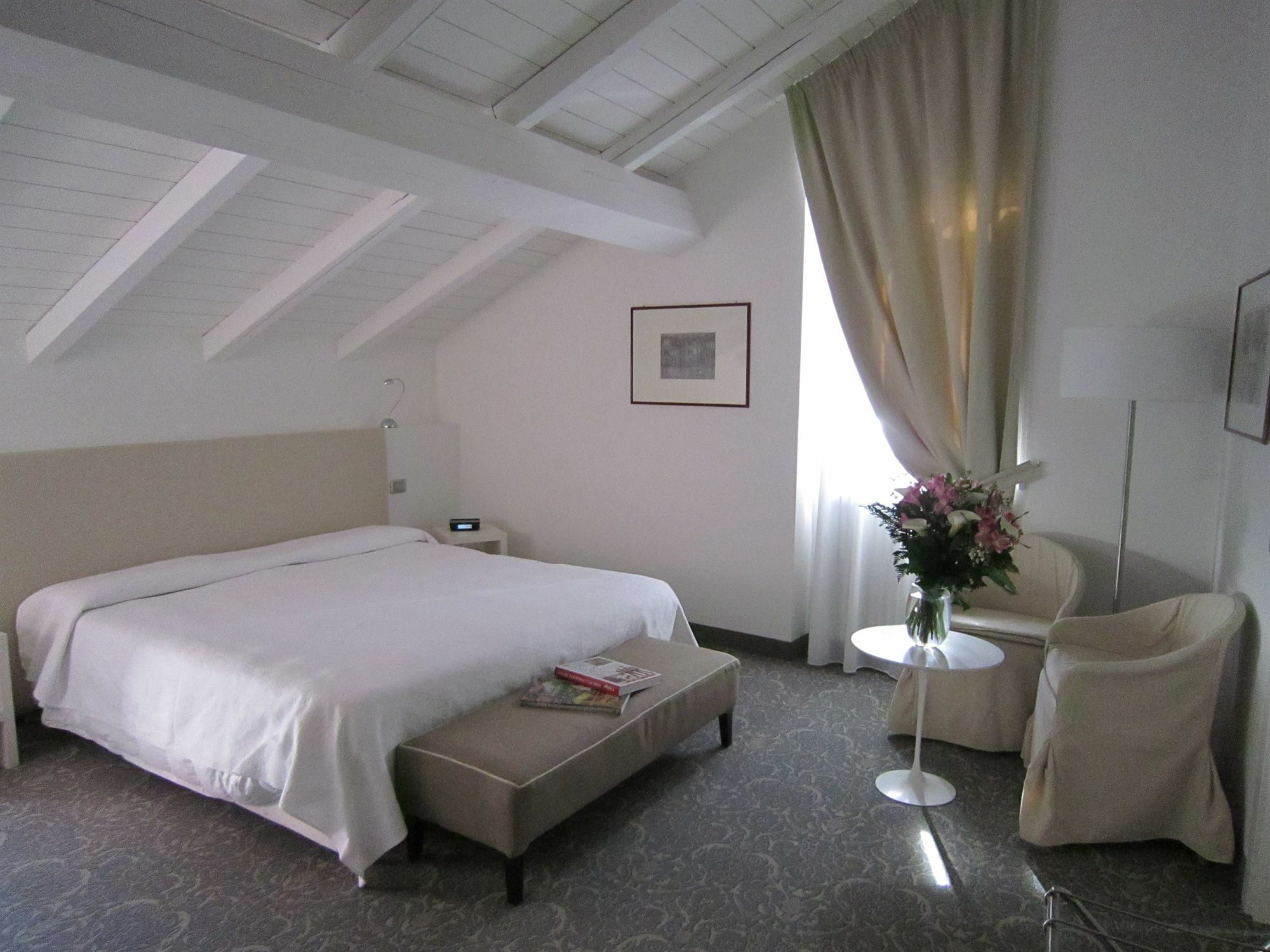 טרנטו Albergo Accademia מראה חיצוני תמונה
