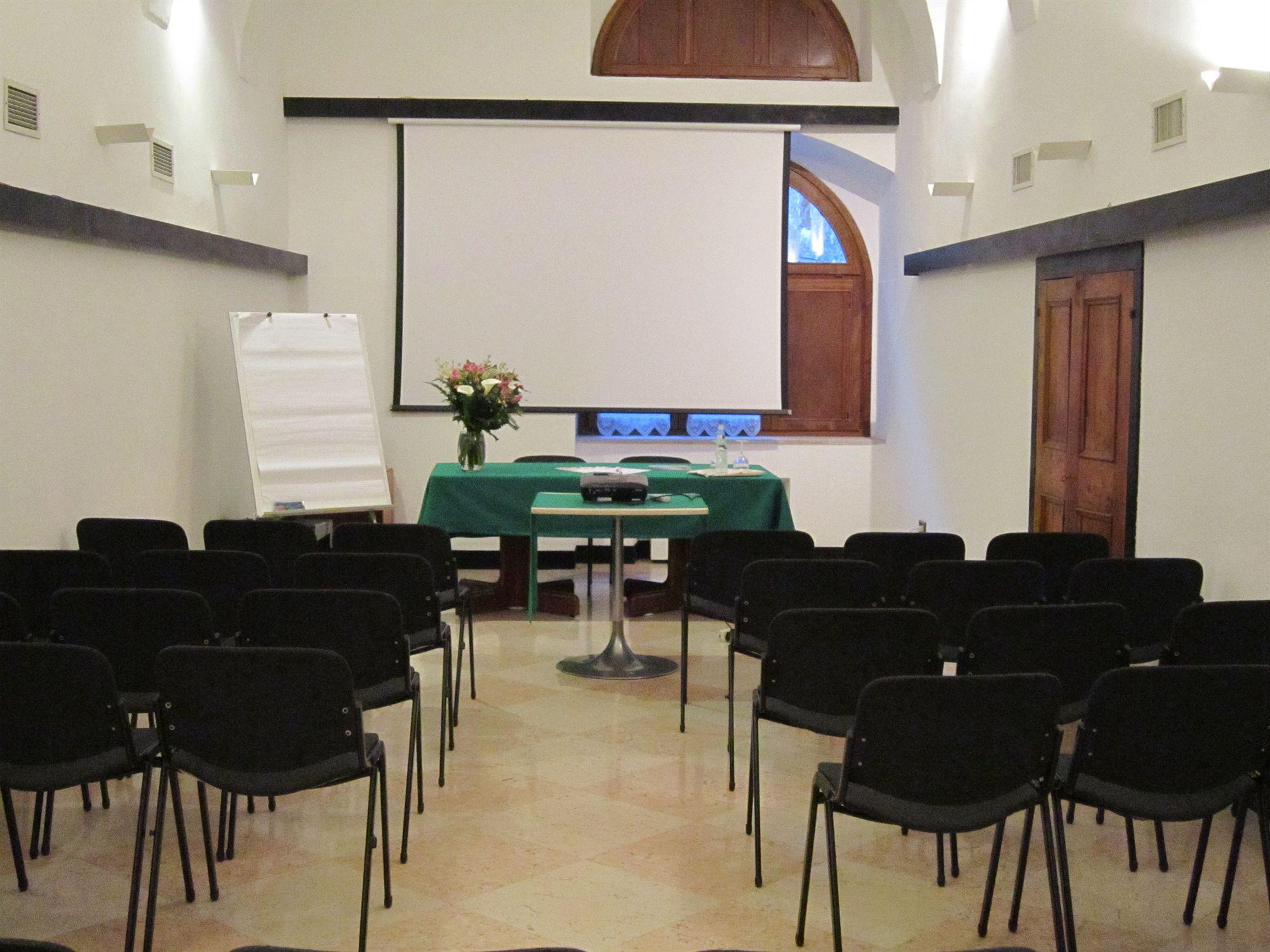 טרנטו Albergo Accademia מראה חיצוני תמונה
